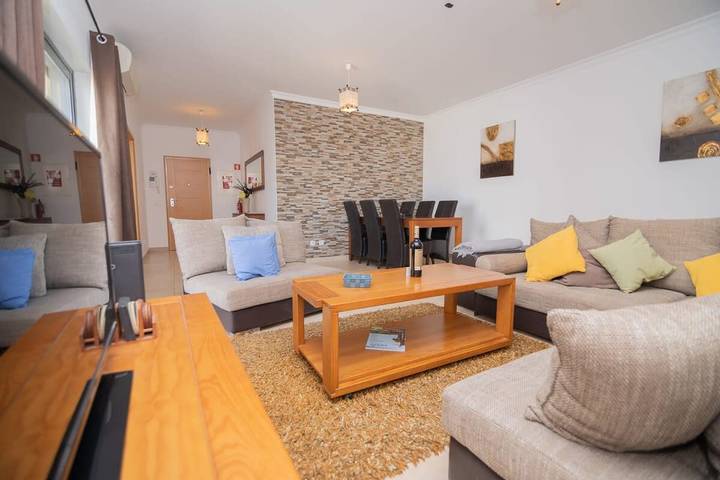 Ferienwohnung für 4 Personen, mit Pool und Garten, kinderfreundlich - 1