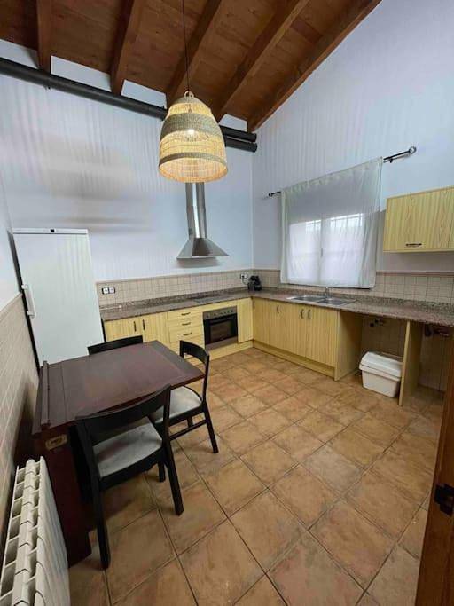 Chalet para 7 personas, con Terraza y Piscina en Valles Oriental - 2