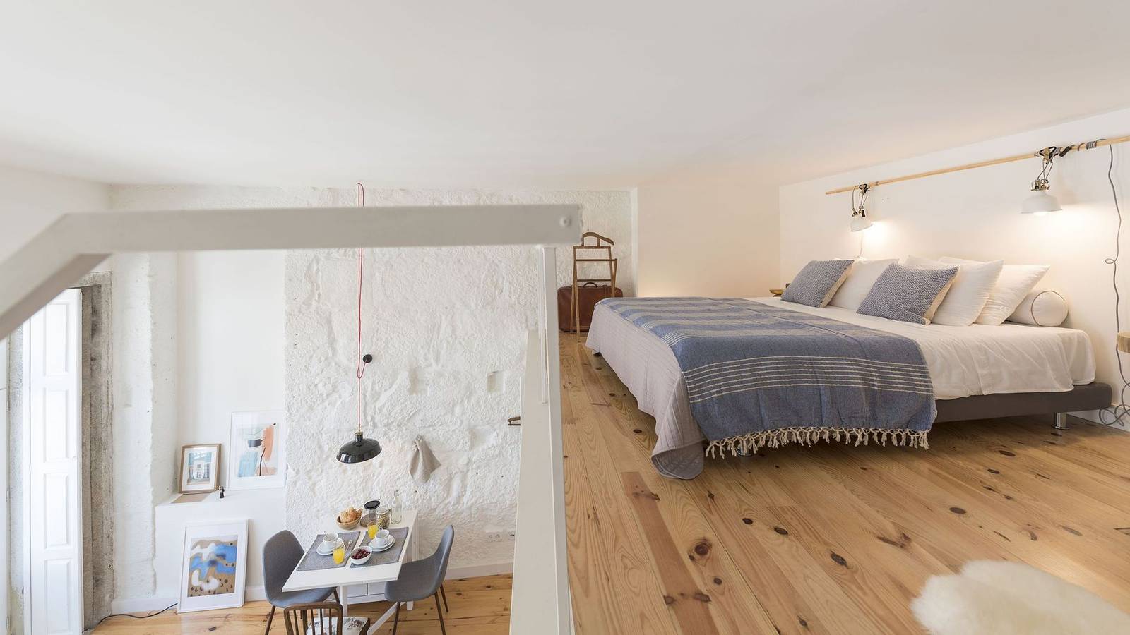 Ganze Wohnung, Cativo Mezzanine Studio by Lovelystay in Sé (Porto), Porto