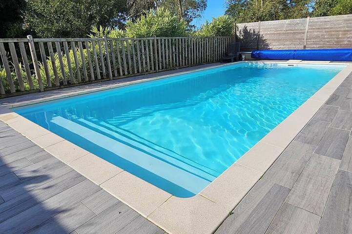 Location de vacances pour 14 personnes, avec jardin à Marcey-les-Grèves