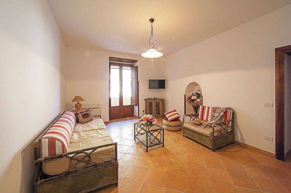 Appartamento intero, Borgo di Conca - La Marina - appartamento sulla spiaggia di Conca dei Marini. in Conca dei Marini, Costiera amalfitana