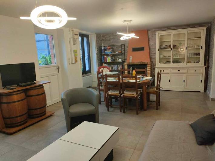 Gîte pour 8 personnes, avec jacuzzi et jardin, animaux acceptés à Porcaro (Morbihan)
