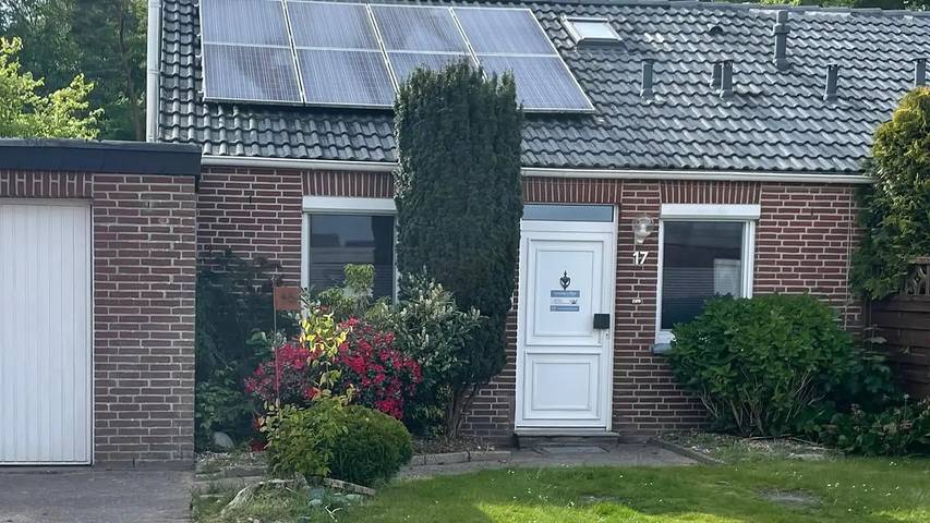 Ferienhaus für 6 Personen, mit Garten und Balkon in Berumbur