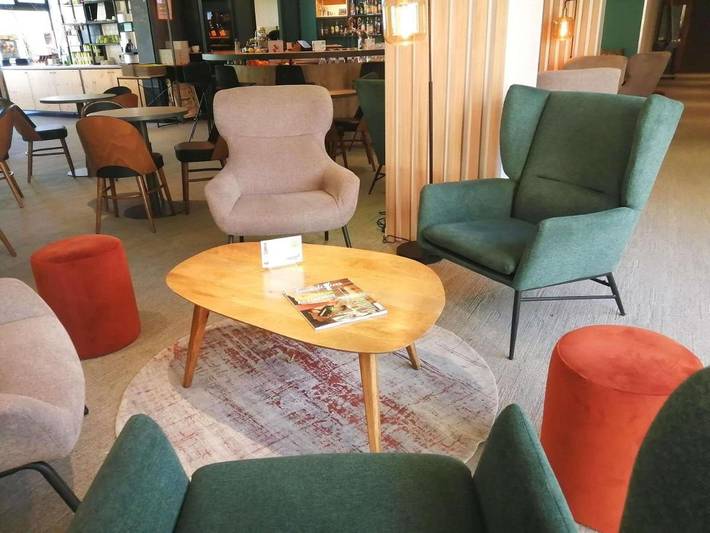 Hôtel pour 3 personnes, avec piscine et jardin, animaux acceptés à Chambray-lès-Tours - 2