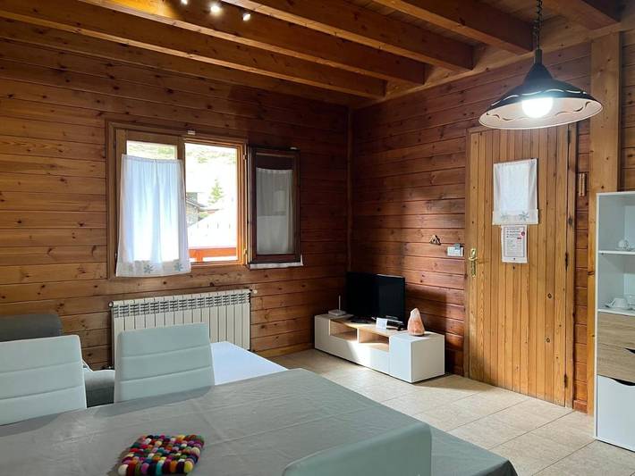 Gîte pour 4 personnes, avec vue dans Incles - 4