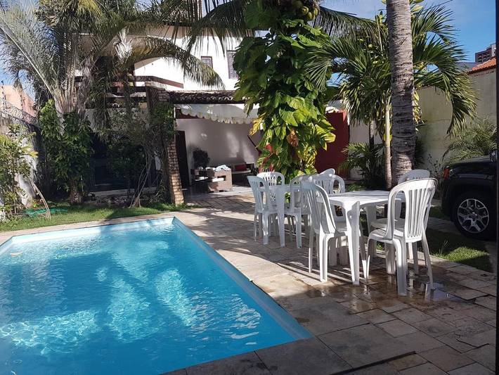 Casas e apartamentos de temporada para 12 pessoas, com piscina e terraço e ainda jardim, com animais de estimação em Natal