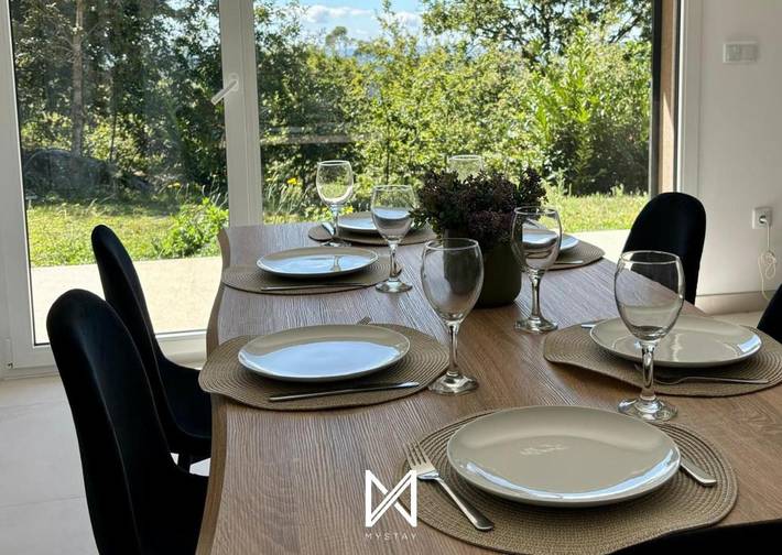 Location de vacances pour 6 personnes, avec vue ainsi que piscine et jardin, animaux acceptés à Fafe - 3