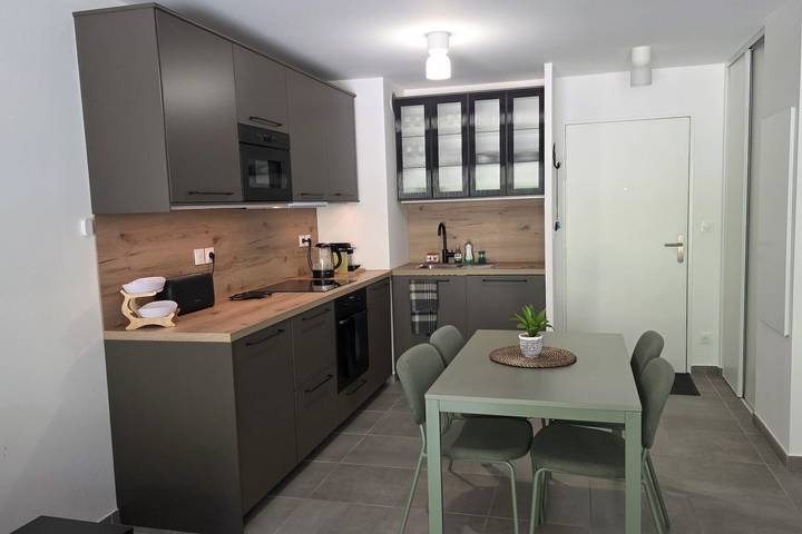 Appartement entier, Appart moderne avec balcon et garage à Briançon in Briançon, Serre Chevalier