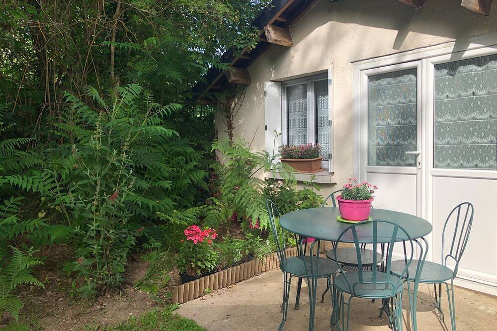 Petite Maison Avec Jardin Privé Clôturé Chiens Bienvenue in Saint-Paul (Corrèze), Tulle und Umgebung
