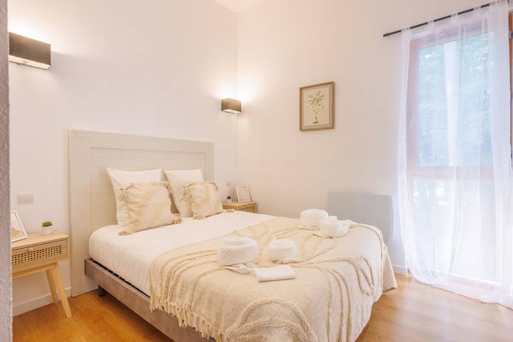 Ganze Wohnung, Ferienwohnung für 4 Personen mit Terrasse in Eppe-Sauvage, Avesnes-sur-Helpe
