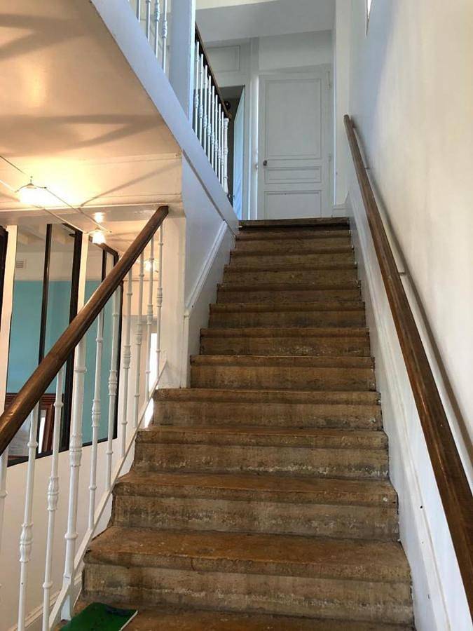 Location de vacances pour 23 personnes, avec Balcon et Terrasse ainsi que Jardin et Piscine à Saint-Julien (Rhône) - 2