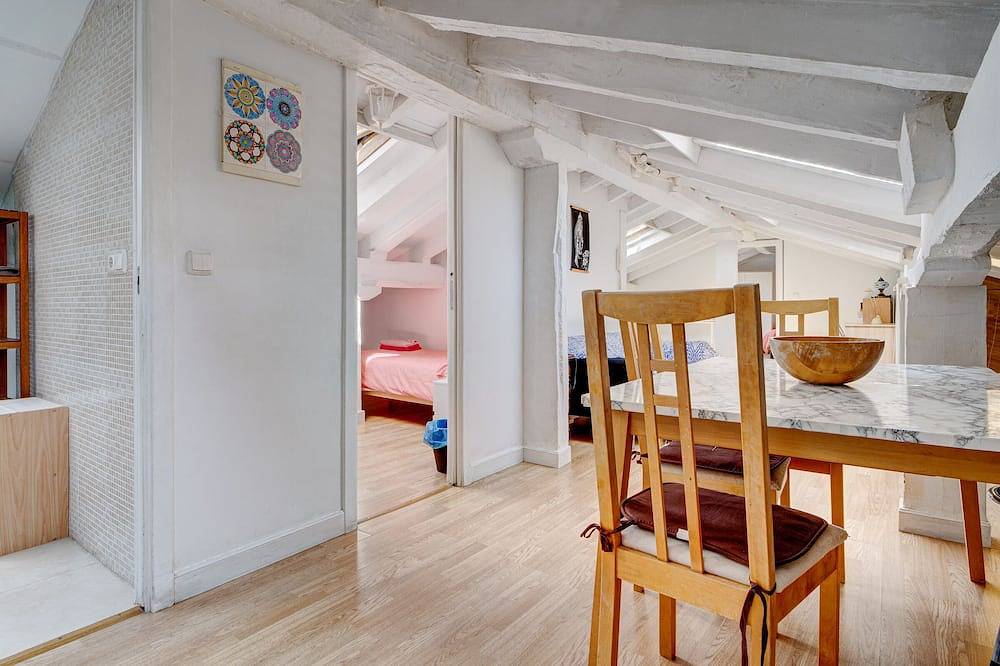 Preciosa buhardilla en Hondarribia|Centro|4 Pax|, I.R. Properties in Fuenterrabía, Guipúzcoa