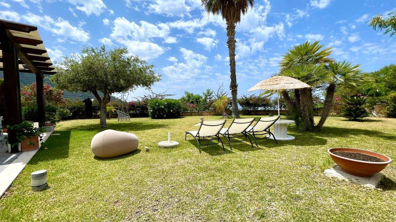 Villa Il Giglio in Mazzaforno, Cefalù (Comune)