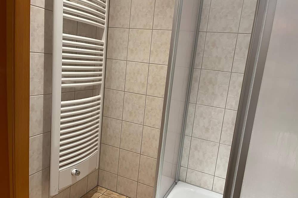 Ganze Wohnung, Green Escape Ferienwohnung in ruhiger Lage ideal für Paare nahe Pückler Park in Bad Muskau, Oberlausitz-Niederschlesien