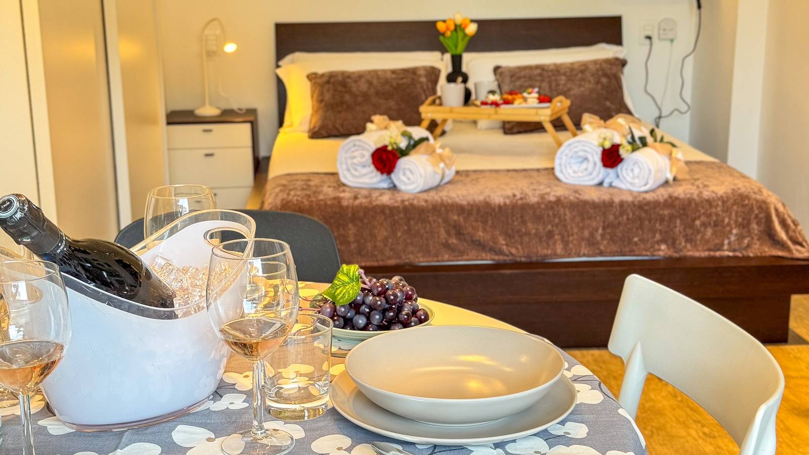 Entire apartment, Suite Canal Salso by Ca-Sa Check in Venice, Venice Province