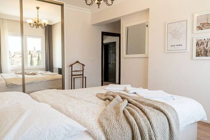 Spacious Natural Stone Villa w/ Sea and Mountain Views and Private Pool in Göynük, Kemer