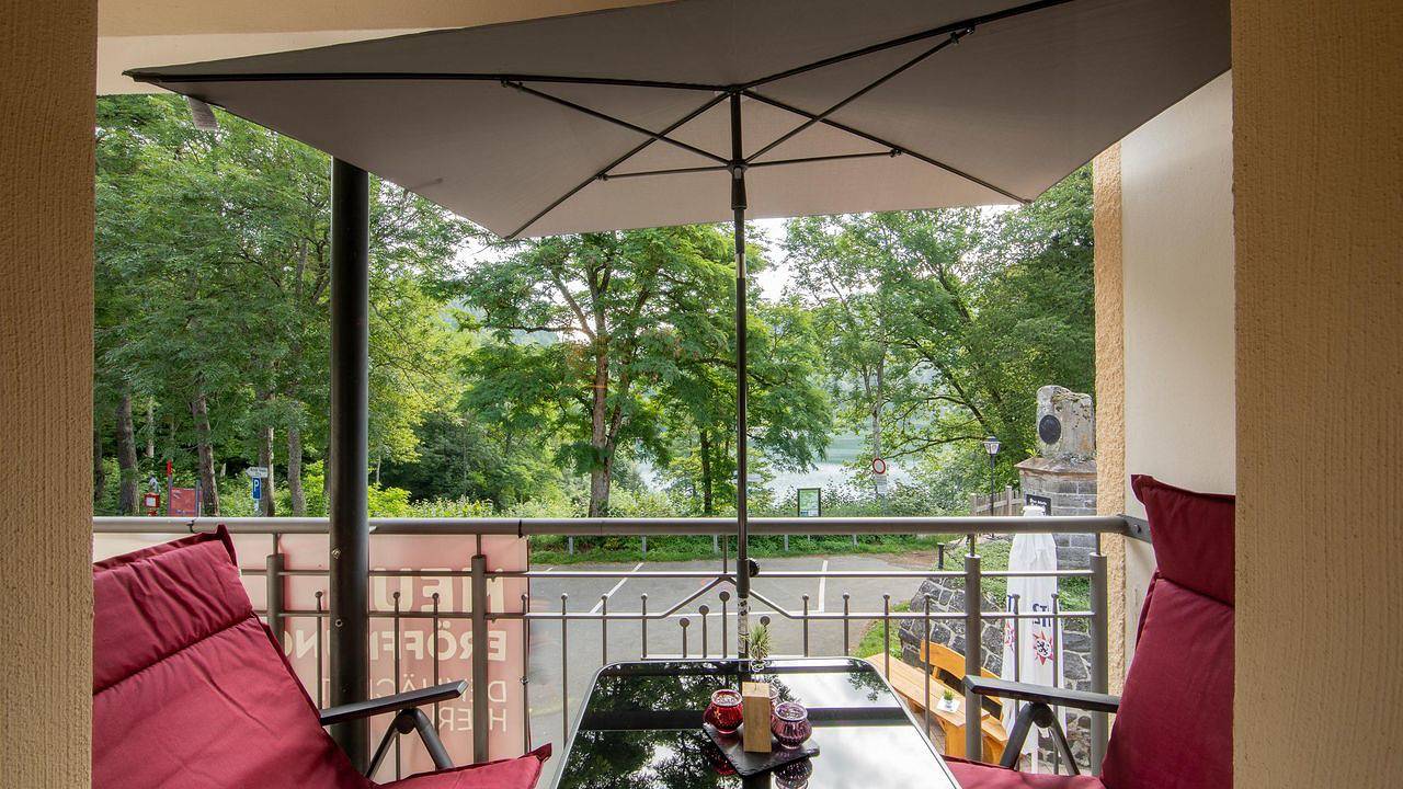 Geheel vakantieappartement, Vakantieappartement voor 4 personen met terras in Daun, Vulkaan-Eifel