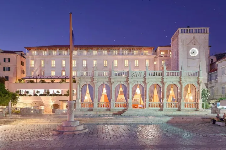 Hotel for 2 people, with terrace and pool as well as sauna, with pets - 1