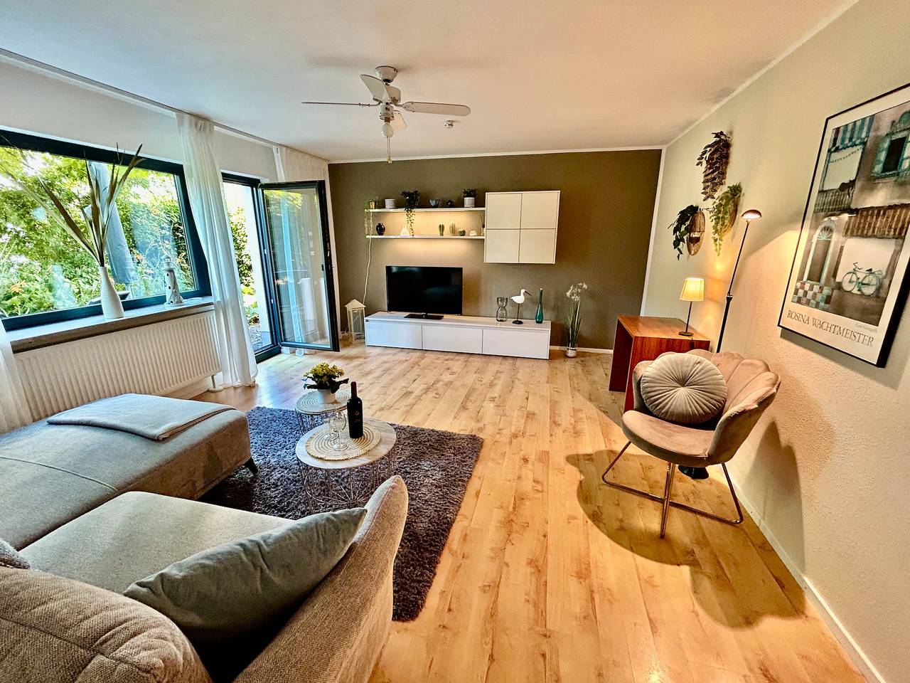 Ganze Wohnung, Ferienwohnung 'Stella Lilia' mit privater Terrasse und Wlan in Markelfingen, Radolfzell am Bodensee