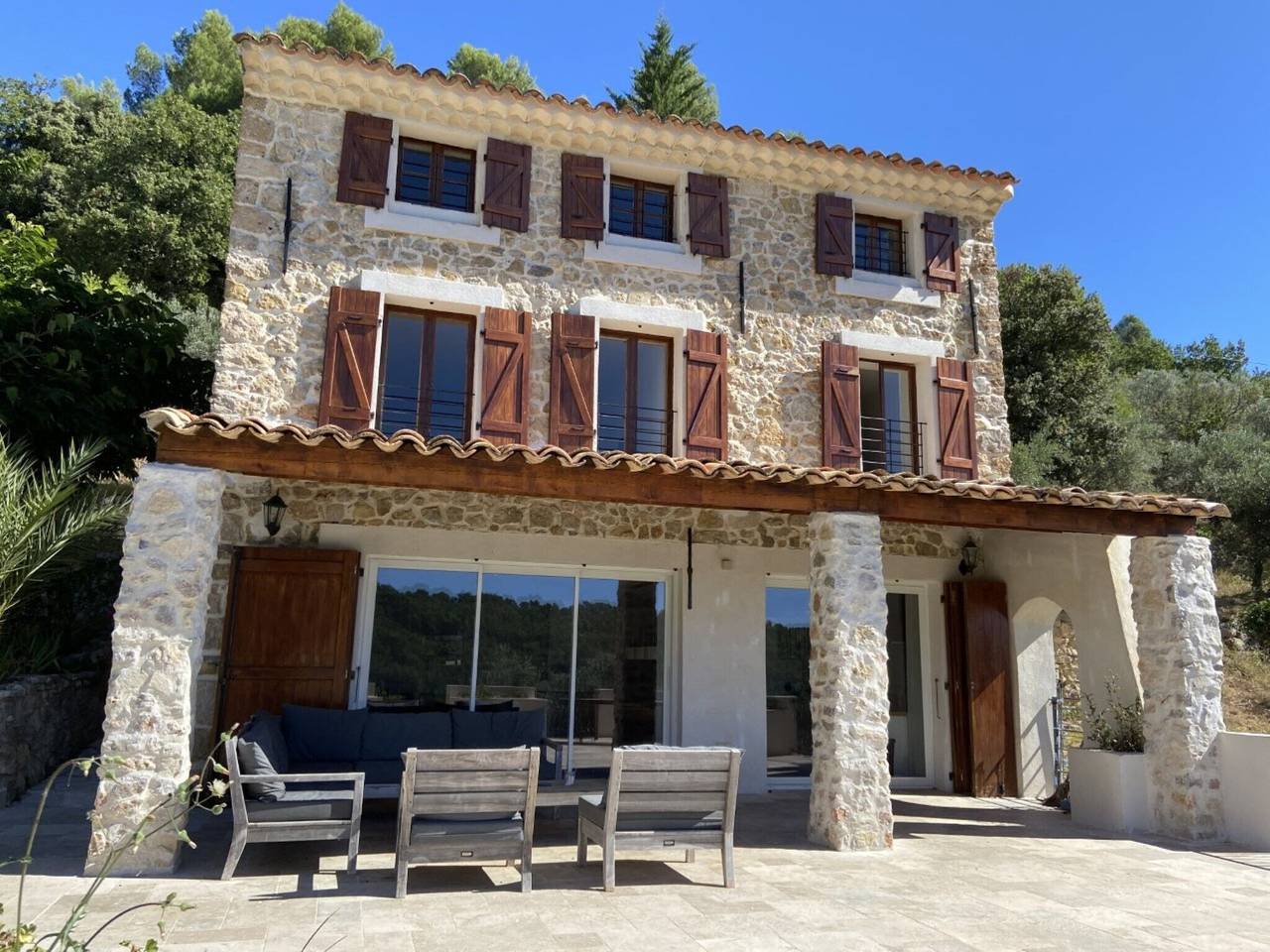 Villa in Ampus mit Panorama und Pool in Ampus, Draguignan Region