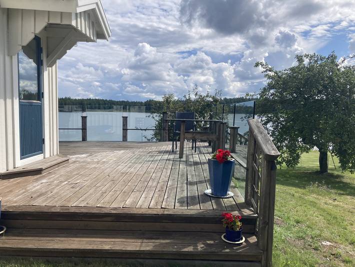 Wunderbare Ferienhauslage direkt am See in Småland in Kronoberg