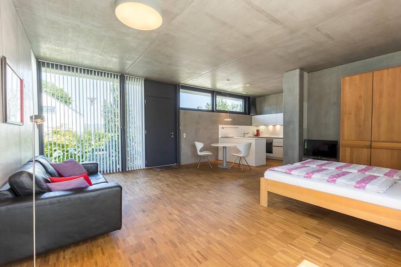 Appartement entier, Appartement de vacances design "Mettnau" près du lac de Constance avec Wi-Fi, terrasse et jardin in Radolfzell, Radolfzell am Bodensee