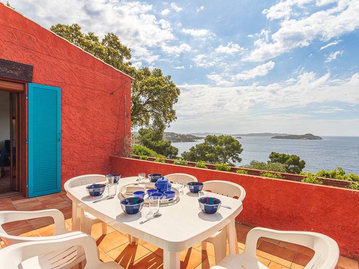 Casa vacanza per 7 persone, con Terrazza e Giardino a Hyeres