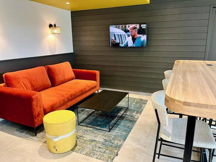 Hôtel pour 3 personnes, avec jardin ainsi que terrasse et vue, animaux acceptés à Buchères - 2