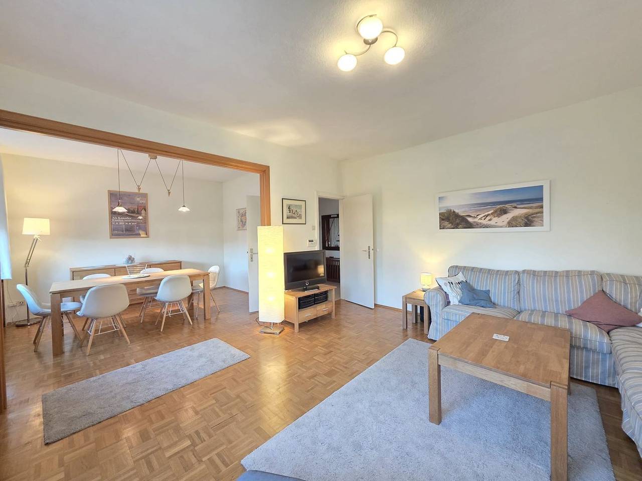 Freistehendes Ferienhaus mit Wintergarten, Garten und moderner Ausstattung in Norden, Norden und Umgebung