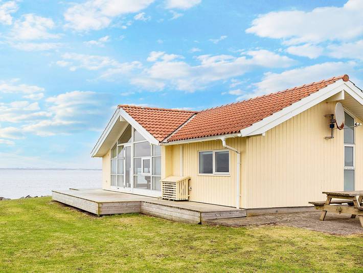 Ferienhaus für 4 Personen, mit Terrasse und Garten in Limfjord