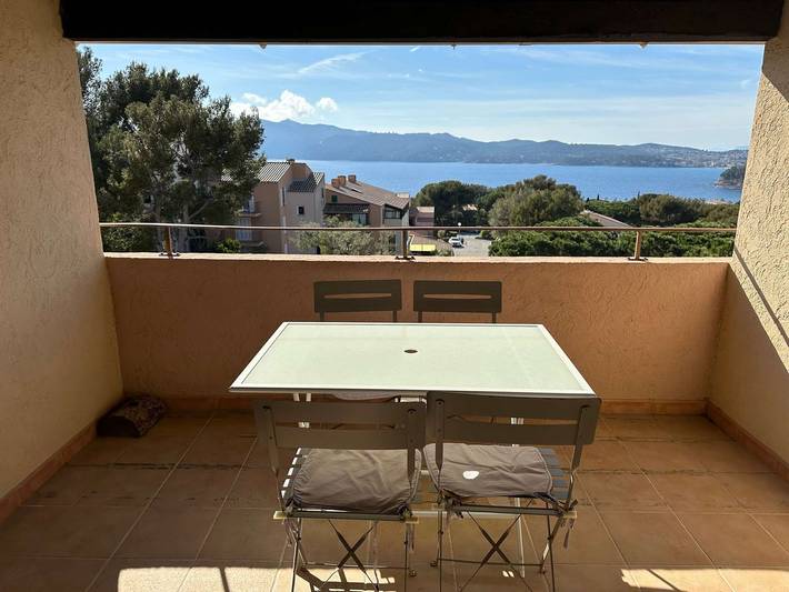 Ferienwohnung für 6 Personen, mit Balkon und Pool