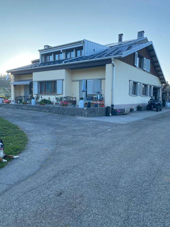 Gîte pour 6 personnes, avec jardin et vue, animaux acceptés dans La Brévine - 4