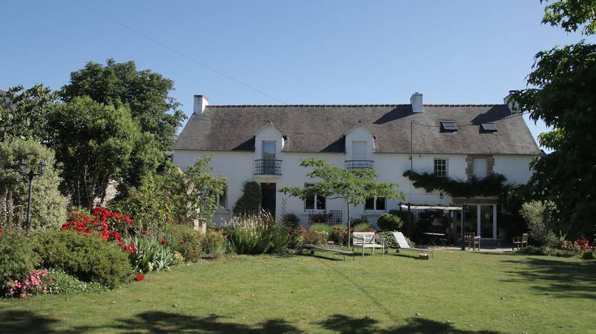 Chambre d’hôte pour 2 personnes, avec sauna ainsi que jacuzzi et jardin