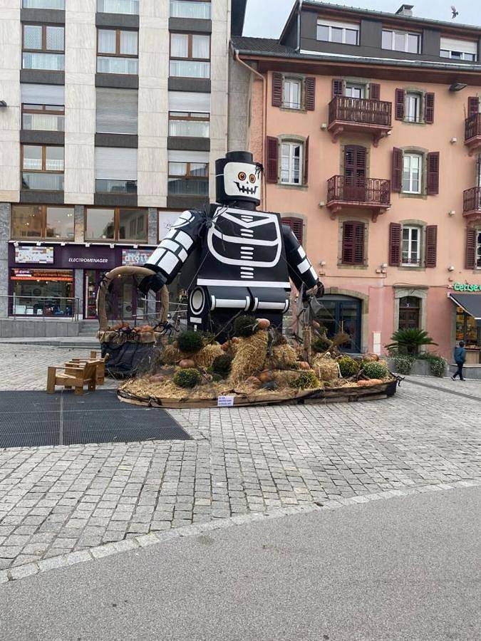 Appartement entier, One-Bedroom Apartment in Évian-les-Bains, Région de Thonon-les-Bains