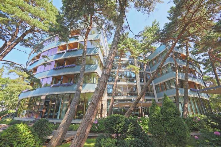Hotel für 3 Personen, mit Balkon und Whirlpool sowie Terrasse und Pool in Litauen