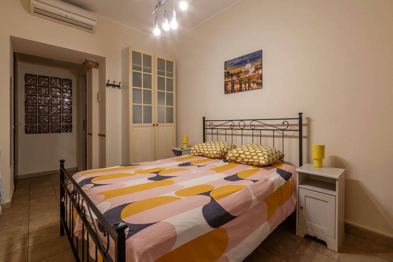 Apartamento entero, Guesthost - San Giovanni Comfy Flat in Roma, Provincia de Roma