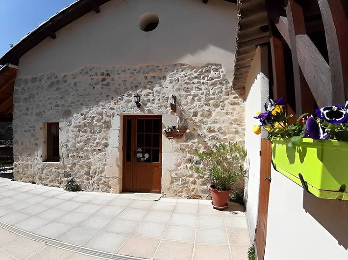 Chambre d’hôte pour 2 personnes, avec jardin dans la Drôme - 4