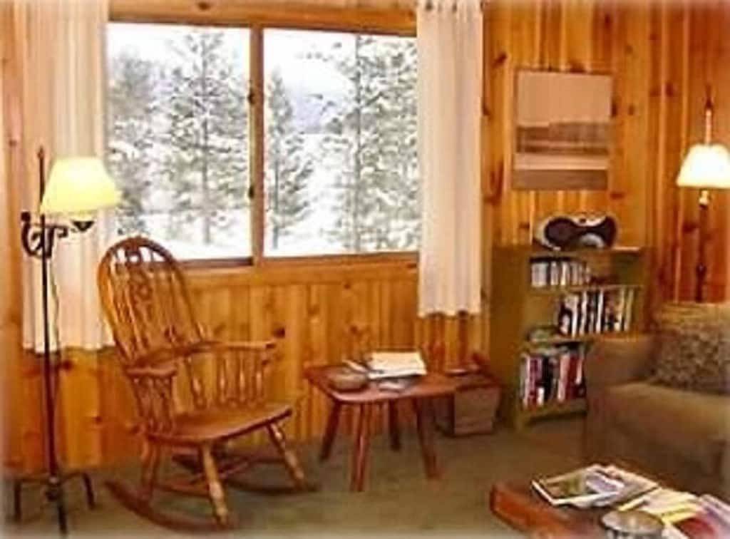 Gemütliche Hütte mit Teich, privater Ski- / Wanderweg in Big Sky, Custer Gallatin Nationalwald