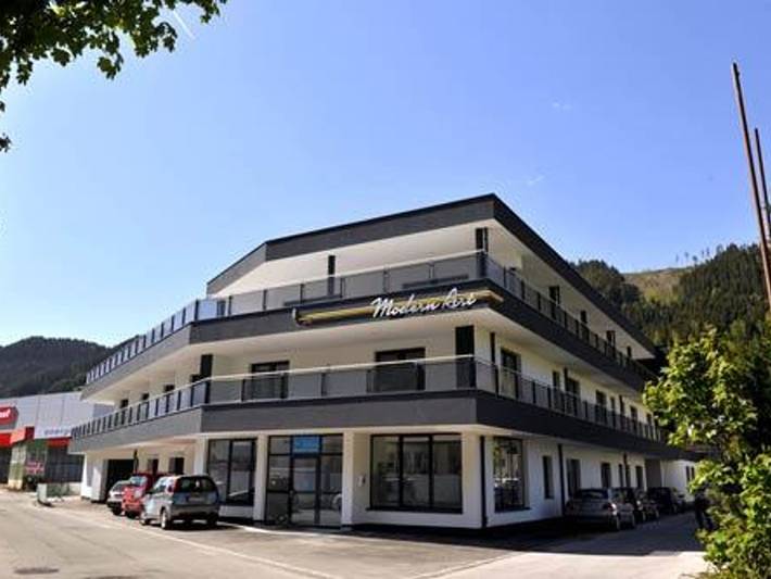 Ferienwohnung für 10 Personen, mit Balkon und Terrasse in Schladming