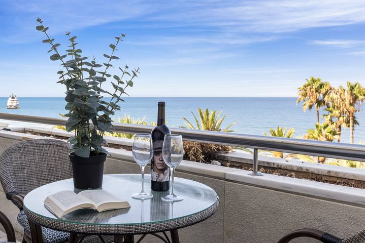 Hel lejlighed, Gran Marbella Views in Playa de la Fontanilla, Marbella