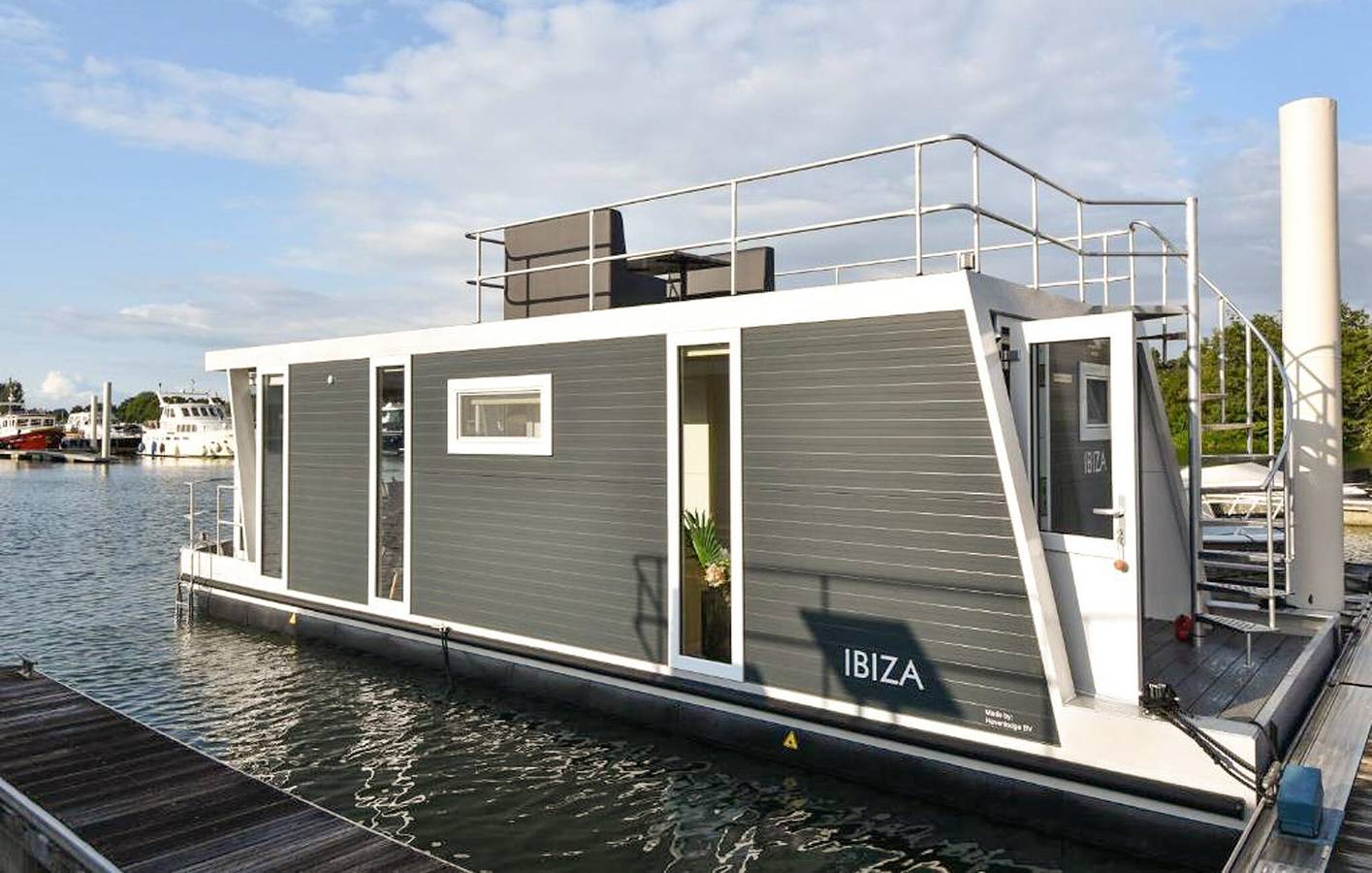 Woonboot voor 4 personen met terras in Maastricht, Limburg