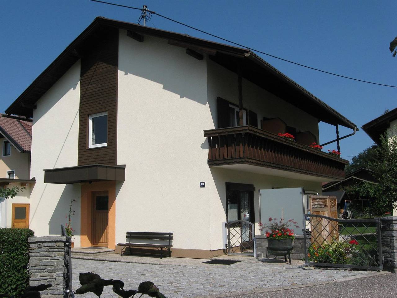 Ganze Ferienwohnung, Haus Fritz - Ferienwohnung A in Karawanken und Bachergebirge, Finkenstein am Faaker See