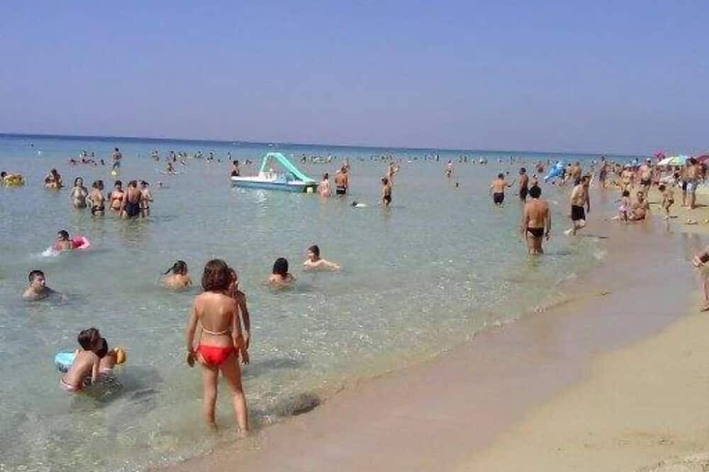 Appartamento intero, Casa Vacanze con spiaggia libera e attrezzata in Marina di Pescoluse, Torre Vado