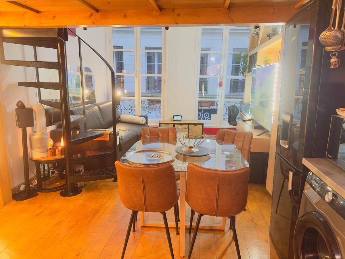 Appartement entier, Magnifique studio au coeur du Marais in Paris 4e Arrondissement, Paris