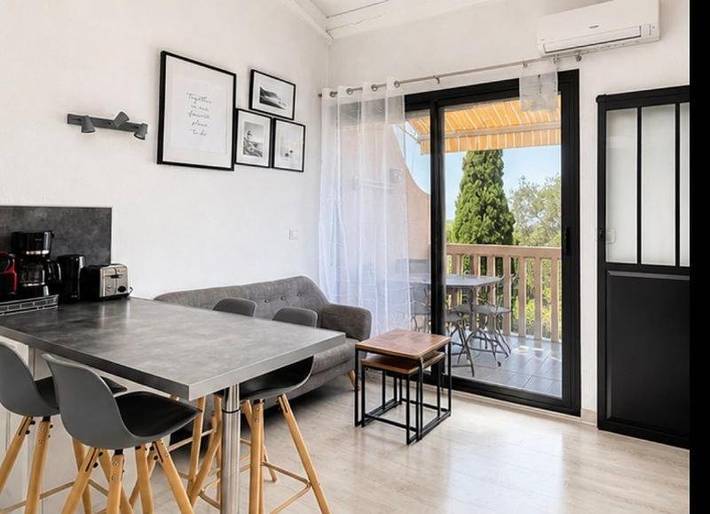 Gîte pour 4 personnes, avec piscine et terrasse dans Office De Tourisme De Canet En Roussillon - 2