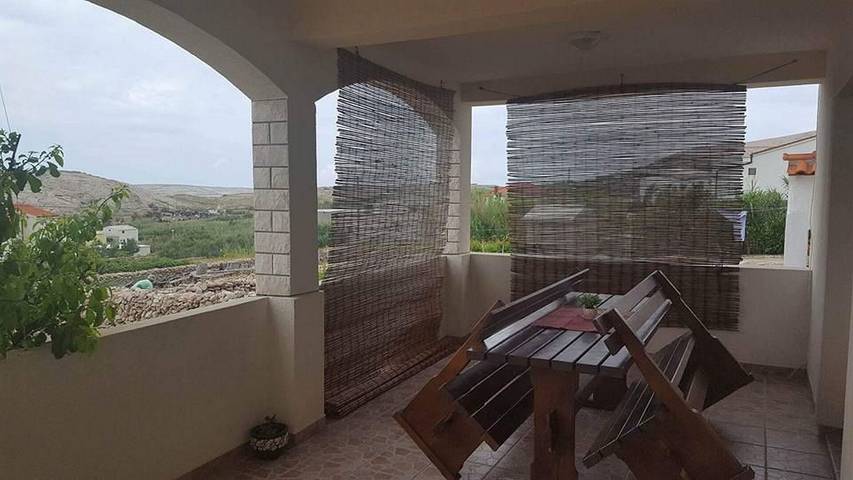 Ferienwohnung für 4 Personen, mit Balkon und Garten