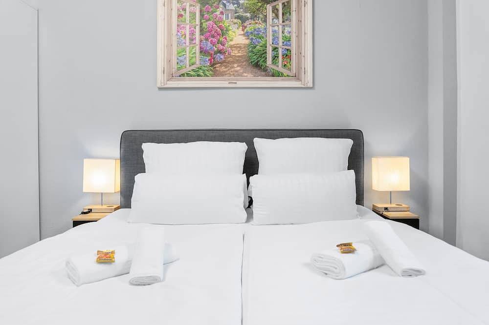 Entire apartment, Design loft, fully equipped, terrace, 2 min Duisburg central station in Homberg/Ruhrort/Baerl, Duisburg