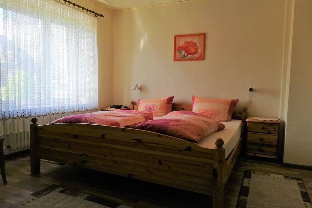 Tweepersoonskamer Douche / Wc - Weingut-Gästehaus Hermes-Lex in Trittenheim, Moseleifel