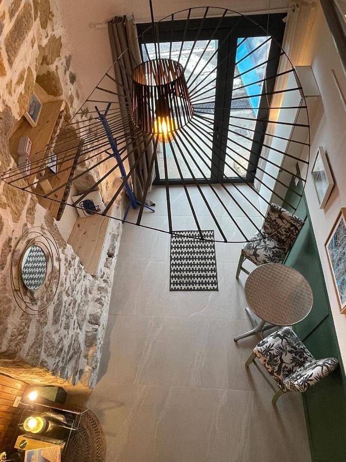 Appartement entier, One-Bedroom Apartment in Bouzigues, Côte méditerranéenne (France)