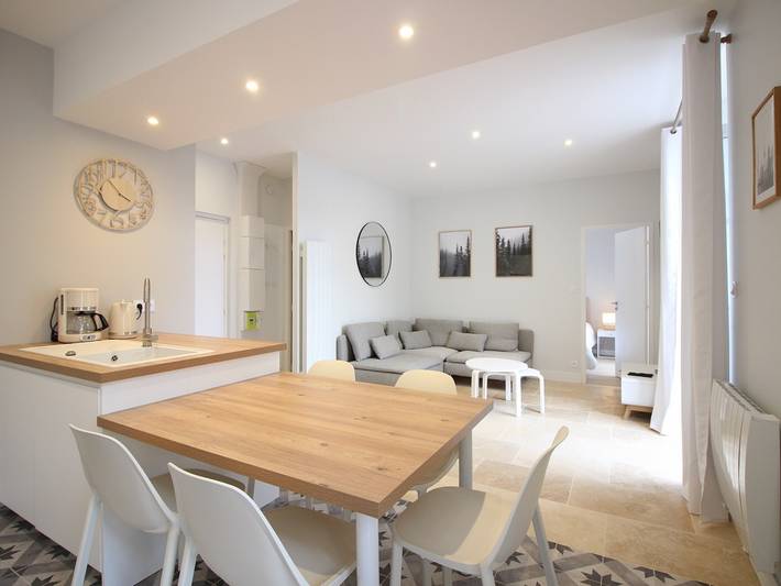 Appartement entier, Bel appartement T3 avec terrasse et wifi au centre de La Bourboule in La Bourboule, Parc naturel régional des Volcans d'Auvergne